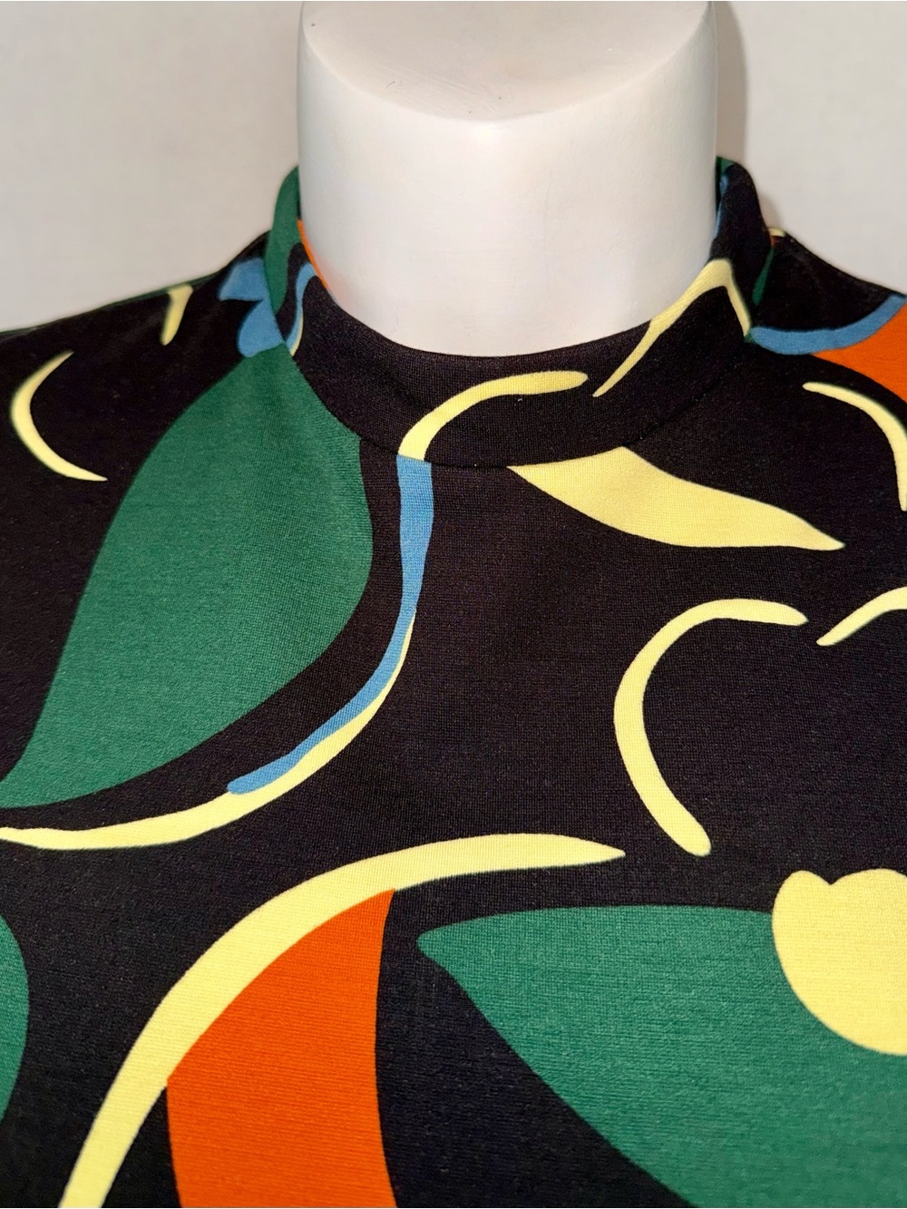 Boden Jersey dress, blouson sleeve abstract floral print - Picture 2 of 7